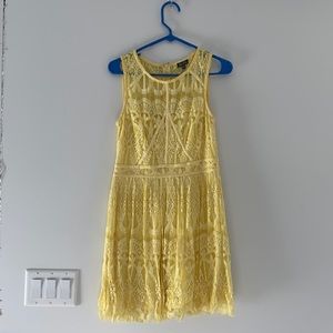 Worn once, yellow lace dress size medium